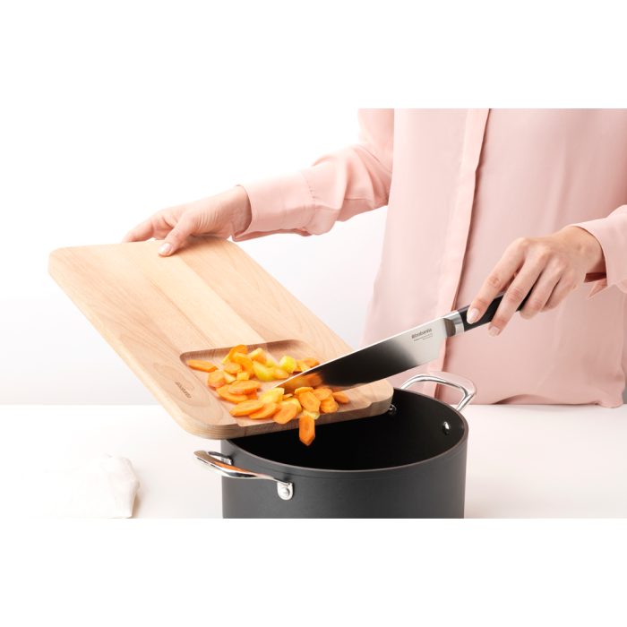 profile_wooden_chopping_board_vegetables_-_beech_wood_-_8710755260742_brabantia_96dpi_1000x1000px_7_nr-19826